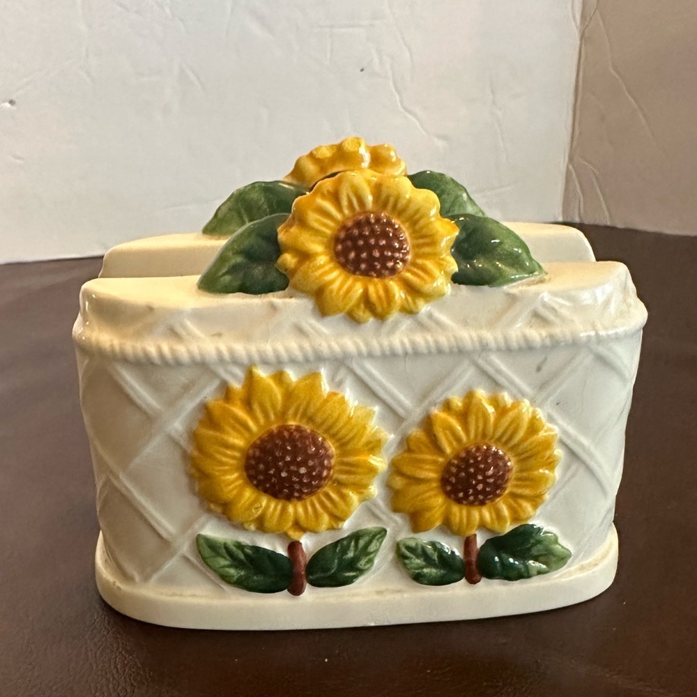 Kimco napkin holder